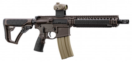 Photo DDM4102-PEW01-2 Rifle type AR15 DANIEL DEFENSE MK18 short barrel 10.3'' cal. 5.56 Mil Spec Brown