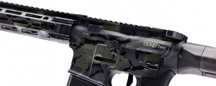 Photo DDV7183-07 Daniel Defense DDM4 V7 Pro Dark Aces 5.56 semi-automatic rifle - Limited Edition