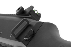 Plaque arrière grenadière sortie latérale 9H