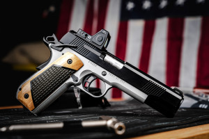 Photo KIM028-09.jpg Pistolet Kimber Custom Two-Tone Next Gen OR